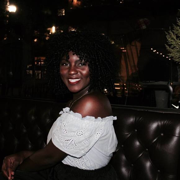 Meet your Posher, Justine - Picture 1 of 1